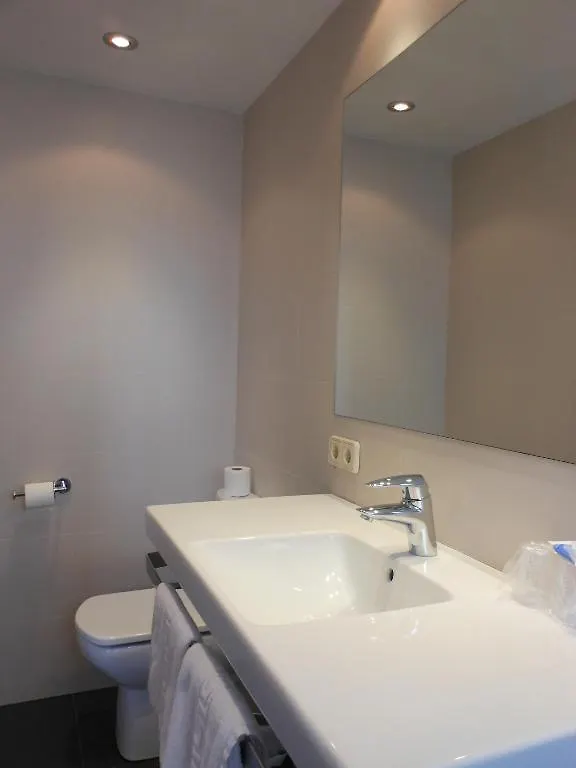بيت ضيافة Hostal Can Pou فيدريريس